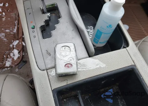 2009 Toyota Camry Hybrid z USA, uszkodzony, nr VIN 4T1BB46KX9U110414